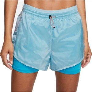 Nike Icon Clash Tempo Luxe, Size SMALL, NWT